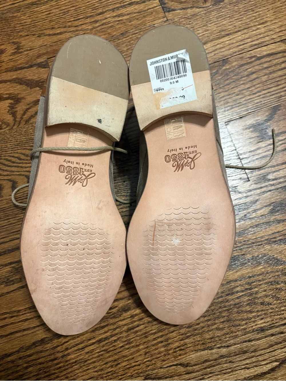 Johnston & Murphy Men's Suede Chukka Boots in Beige